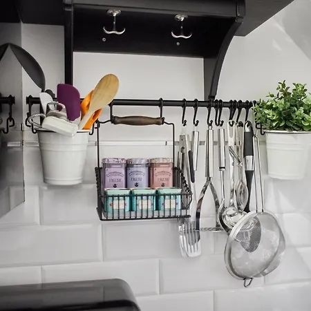 Host & - Park Place *